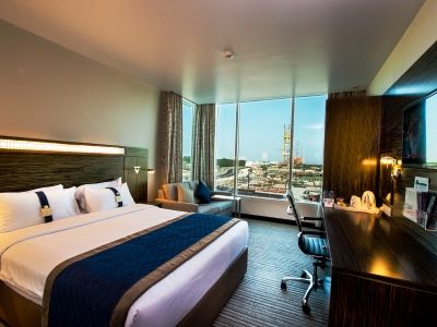 Holiday Inn Express Dubai Jumeirah, An Ihg Hotel Buitenkant foto